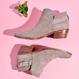 Sam Edelman Paula Perforated Leather Buckle Ankle Boot Putty Suede *Excellent Co